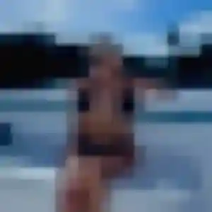 Photo exclusive de Safi, 22 ans à Dinard - plan discret