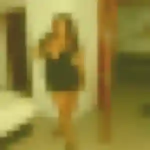 Photo sexy de Yemisi, 22 ans à Dohem - plan discret
