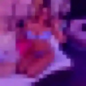 Aya, 34 ans, disponible à Dragey-Ronthon pour une rencontre coquine