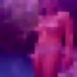 Charmante Farida, 38 ans à Enchenberg - voir sa photo