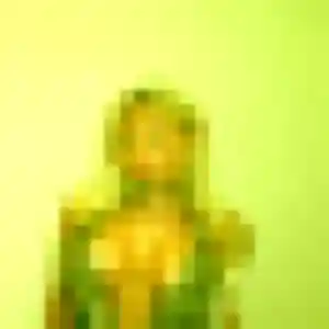 Ursula, 27 ans, dispo pour plan cul à Étreillers