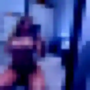Bintou, fille de 34 ans cherche plan cul à Eysus