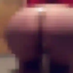 Photo de Ruth à Fère-Champenoise (39 ans) - plan cul sans inscription