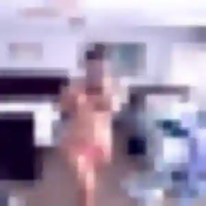 Valentine, 38 ans, connectée à Ferrières-en-Bray pour un plan cul