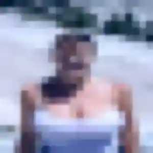 Photo sexy de Adeola, 32 ans à Feuguerolles-Bully - rencontre coquine