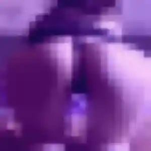 Découvre Sarah, 45 ans à Fleury en privé