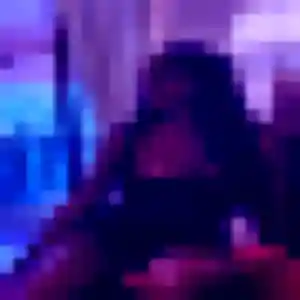 Monique, 41 ans, connectée à Fontaine-Mâcon pour une rencontre coquine