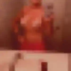 Photo exclusive de Yemisi, 45 ans à Fontaine-Mâcon - rencontre coquine
