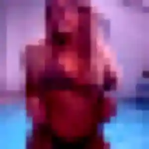 Claudine de Fontaines-Saint-Martin, 34 ans - plan cul sans lendemain