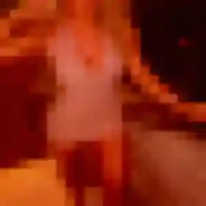 Belle Wendy, 24 ans à Fourques - la contacter