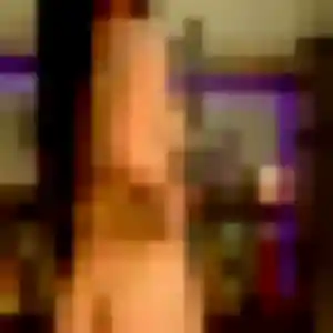 Ngozi, 26 ans, en ligne à Fressain pour une rencontre coquine