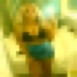 Contacte Rokia, 40 ans à Genlis en privé