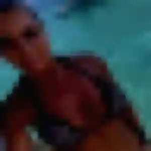 Keza, 37 ans, connectée à Gensac-la-Pallue pour une rencontre coquine