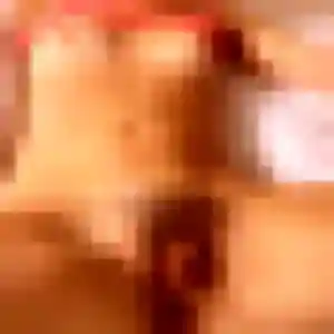 Photo sexy de Xénia, 28 ans à Grand-Fougeray - plan discret