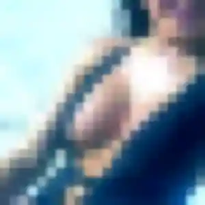 Émeline, femme de 28 ans propose plan cul à Guimiliau