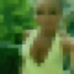 Naïma, 34 ans, disponible à Harbonnières pour un plan cul