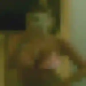 Photo privée de Kafui, 30 ans à Haudivillers - rencontre sans lendemain