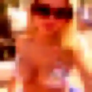 Élise, 24 ans, disponible à Heillecourt pour une rencontre coquine