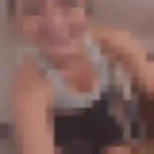 Oumy, fille de 35 ans veut plan cul à Hipsheim