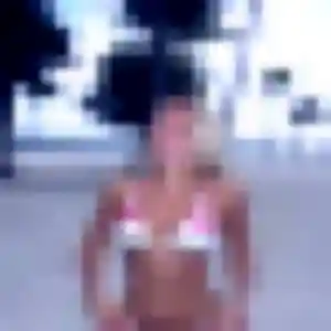 Adeline, 33 ans, connectée à Houdain pour une rencontre coquine