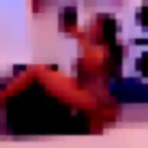 Nneka, 24 ans, connectée à Houplin-Ancoisne pour un plan cul