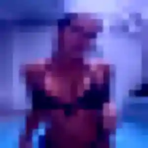 Photo sexy de Akinyi, 29 ans à Huillé-Lézigné - rencontre coquine