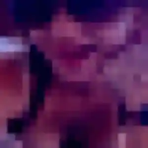 Photo exclusive de Gnilane, 25 ans à Hyères - plan discret