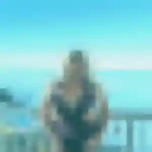 Découvre Sixtine, 32 ans à Hyères en privé