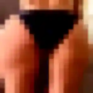 Photo de Efua à Isbergues (22 ans) - plan cul discret