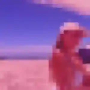 Photo exclusive de Perpétue, 22 ans à Isola - plan discret