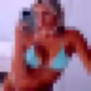 Belle Yetunde, 22 ans à Jouy-en-Josas - voir sa photo