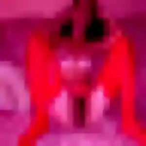 Yawa, 34 ans, connectée à Jullouville pour une rencontre coquine
