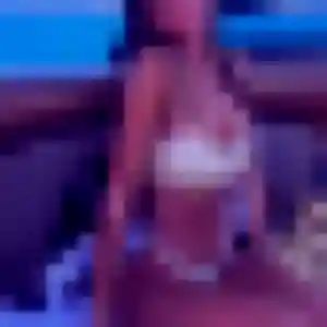 Éléonore, 38 ans, en ligne à Kersaint-Plabennec pour une rencontre coquine