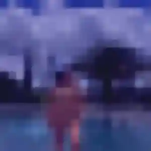 Photo privée de Mawusi, 35 ans à L'Isle-Jourdain - plan discret