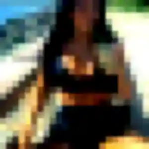 Malika, 38 ans, disponible à La Farlède pour un plan cul
