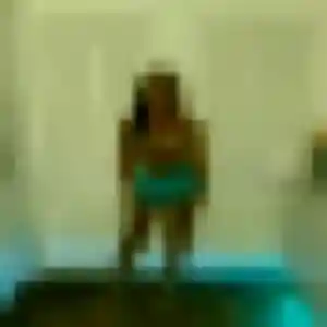 Contacte Nadia, 27 ans à La Farlède gratuitement
