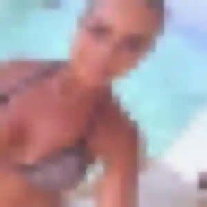 Contacte Aïcha, 33 ans à La Vôge-les-Bains gratuitement