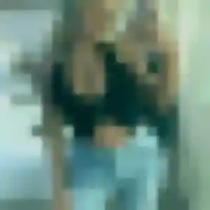 Aurore, 28 ans, en ligne à Landudal pour un plan cul