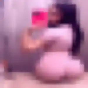 plan cul à Larchant : photo de Rehema, 24 ans - sans engagement