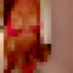 Découvre Antoinette, 29 ans à Le Bez gratuitement