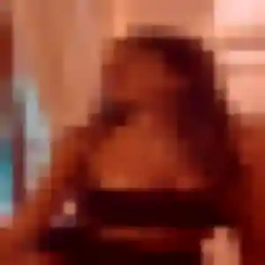 Séraphine, 38 ans, disponible à Le Juch pour une rencontre coquine