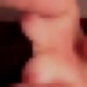 Adja, femme de 26 ans propose plan cul à Le Poët