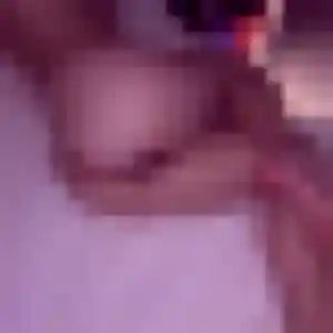 Afi, femme de 22 ans veut plan cul à Les Trois-Îlets