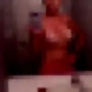 Sexy Nyambura, 36 ans à Lézigneux - voir sa photo