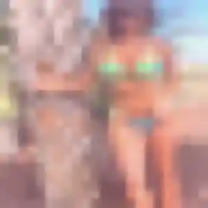 Naïma, 26 ans, dispo pour plan cul à Locmariaquer