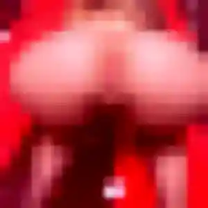 Jennifer, 38 ans, cherche un plan cul à Loctudy