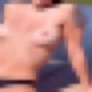 Nyima, 42 ans, disponible à Locunolé pour un plan cul
