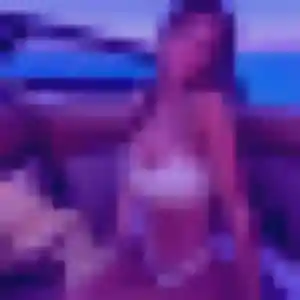 Divine, 26 ans, disponible à Lopérec pour une rencontre coquine