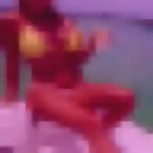 Sexy Kimberley, 34 ans à Louvie-Juzon - la contacter
