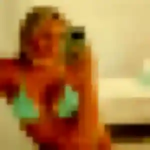 Rejoins Xénia, 25 ans à Lutzelhouse en privé